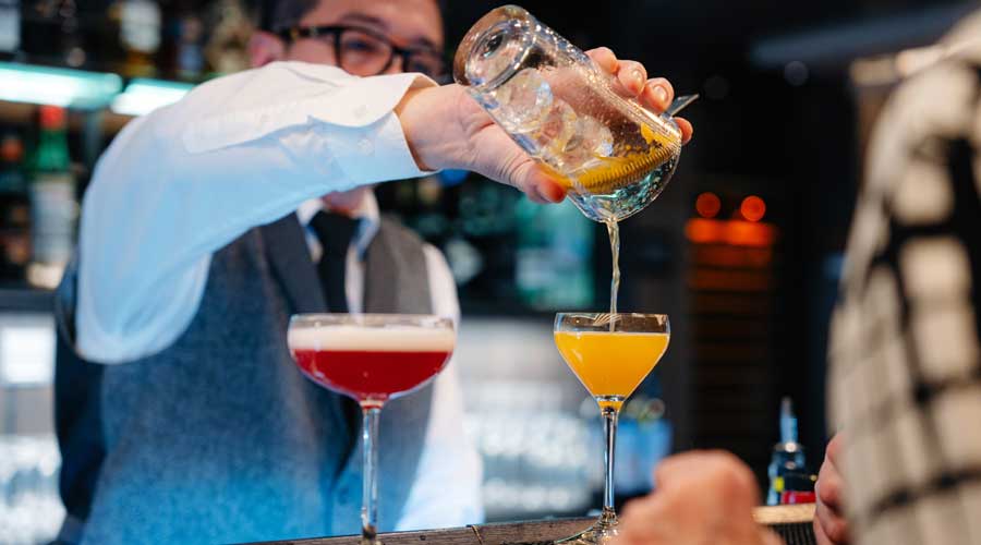 Drankje doen in de Exploere Lounge