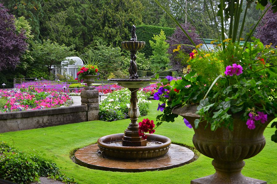 Fontein in Butchart Gardens in Victoria in British Columbia in Canada.