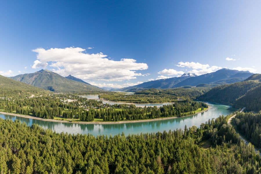 Uitzicht op Revelstoke in British Columbia in Canada.