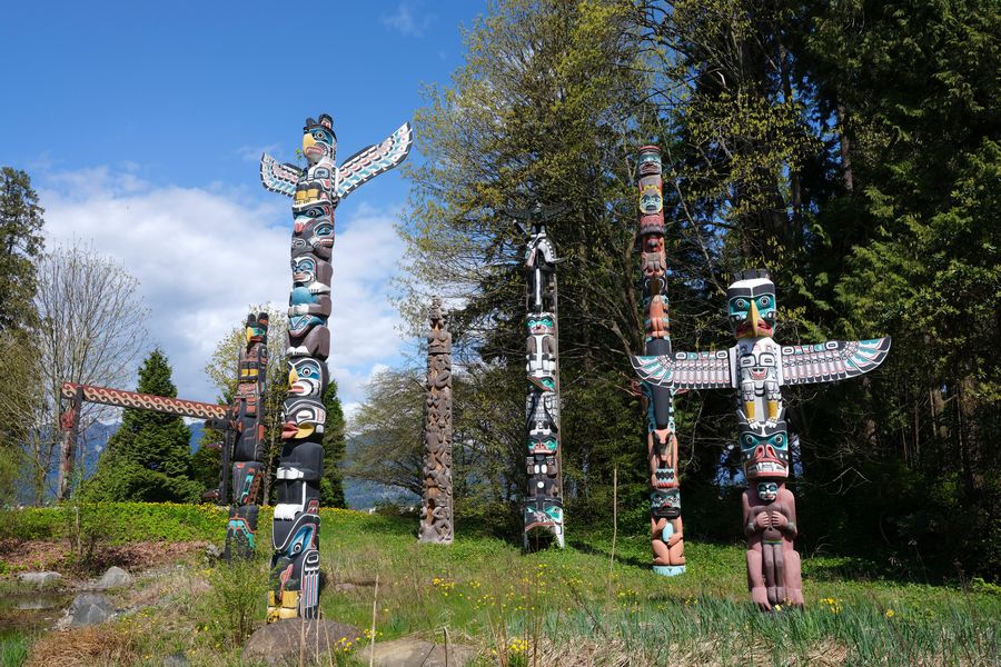 De totem palen van Stanley Park in Vancouver in Canada.