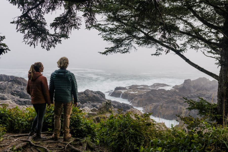 Stel aan de kust van Vancouver Island nabij Ucluelet in Canada.