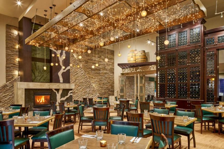 Dining ruimte bij Varscona Hotel in Edmonton tijdens een winterreis naar Canada