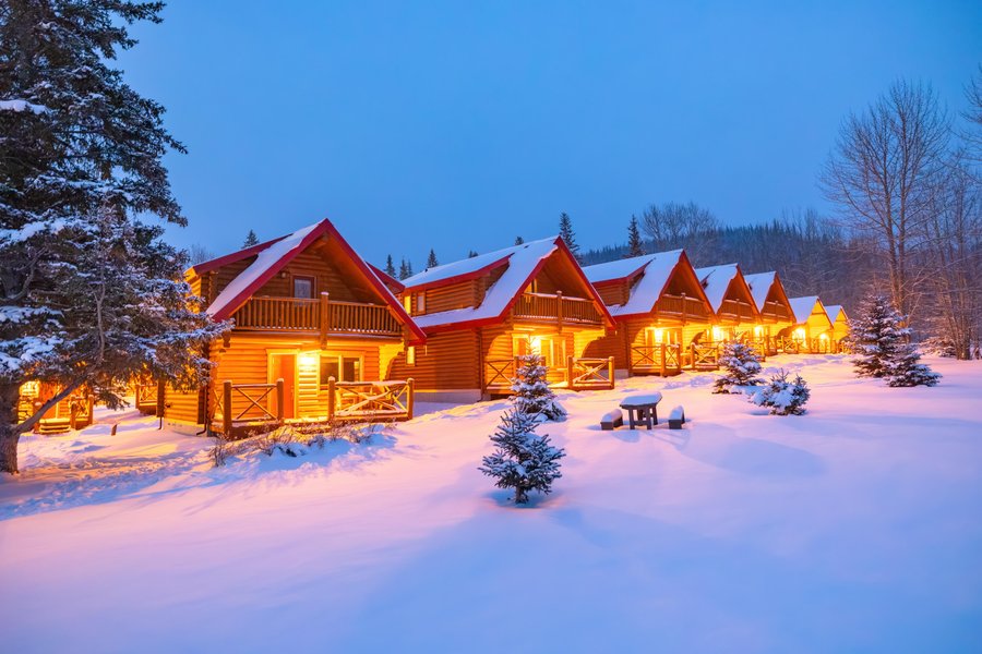 Cabins bij Miette Mountain Cabins in Jasper tijdens een wintersportreis naar Canada
