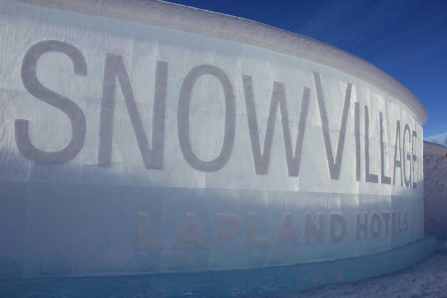 SnowVillage buiten