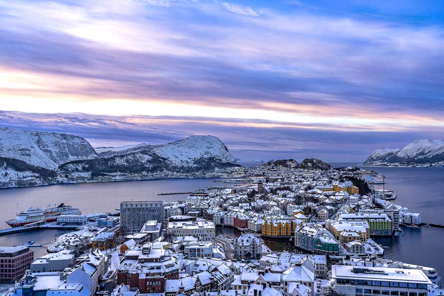 Hurtigruten Kerst reis Bergen - Kirkenes - Bergen