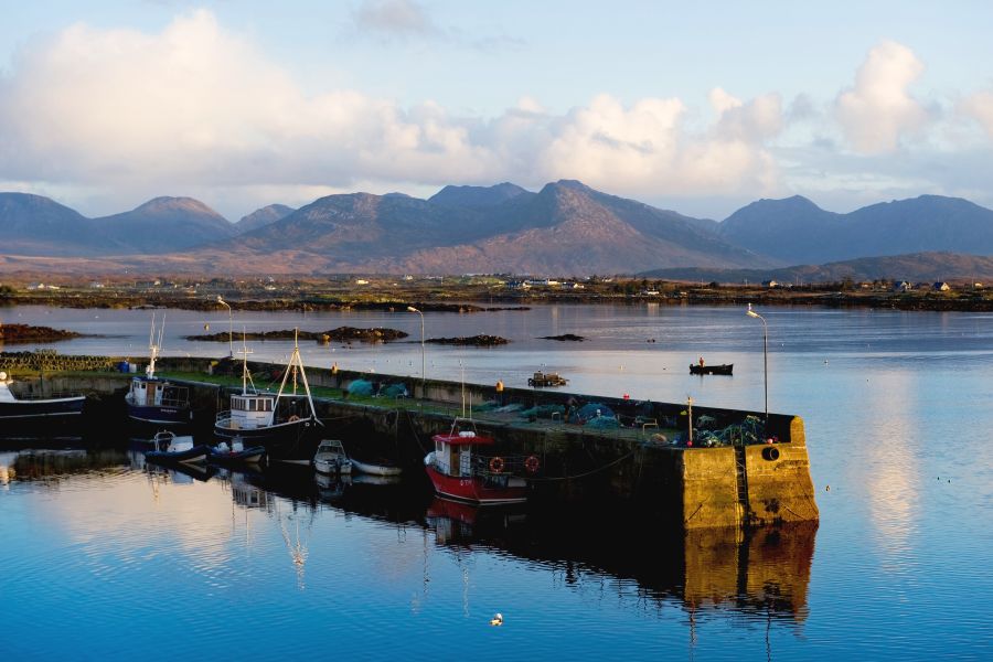 B&B autorondreis Ireland West, Roundstone Pier