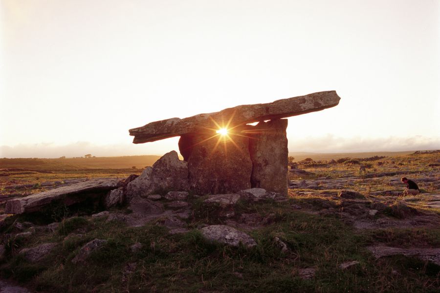 Poulnabrone in de Burren, B&B autorondreis Westkust Ierland in een notendop