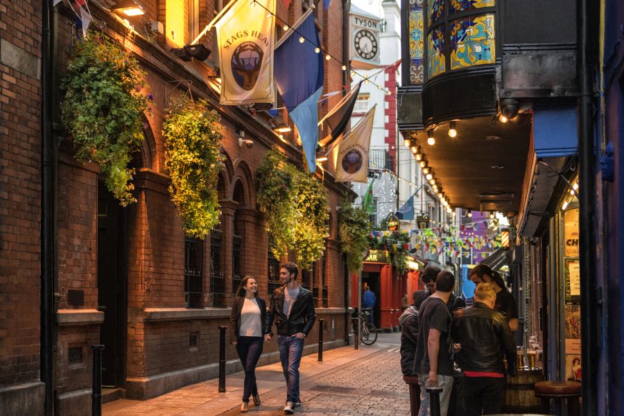 Dublin Temple Bar, actieve busrondreis Ierland