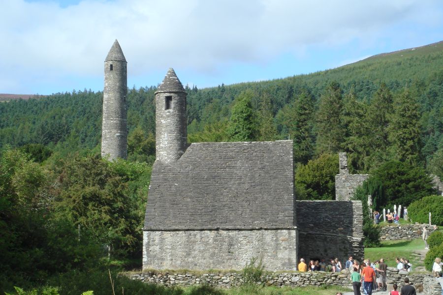 Glendalough budgetreis per bus Ierland
