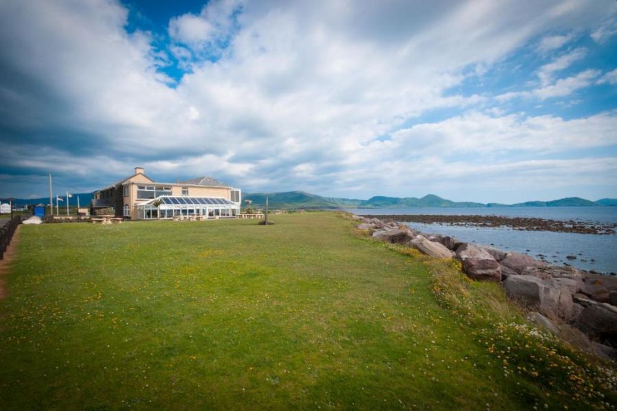 Smugglers Inn - Waterville