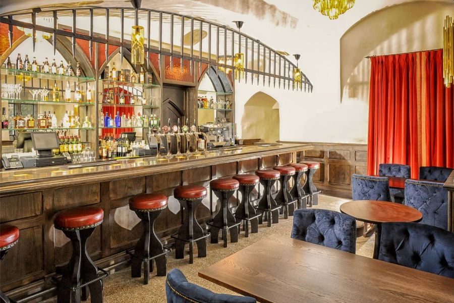 Kilkea Castle, Castledermot