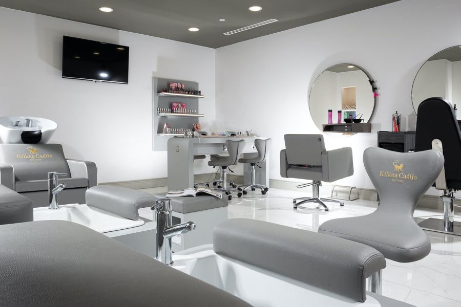 Kilkea Castle, Castledermot