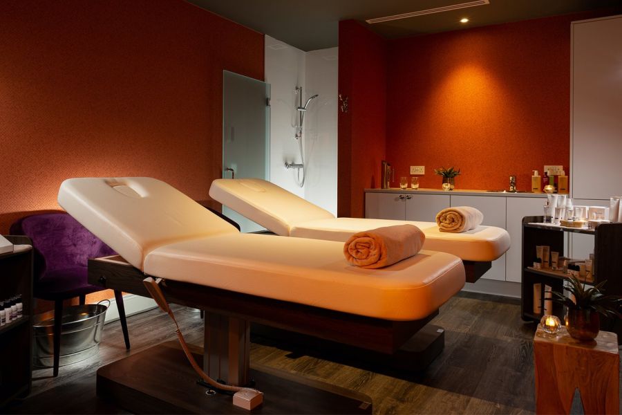 Kilkea Castle, Castledermot