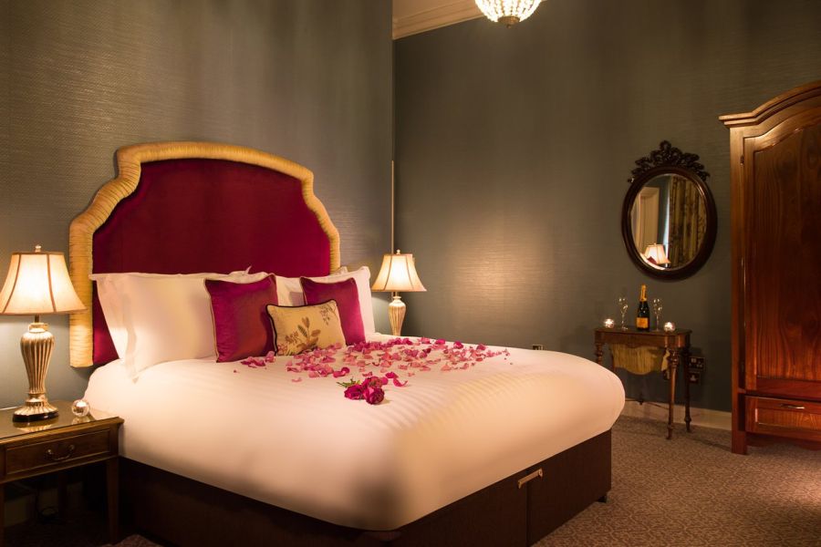 Kilkea Castle, Castledermot