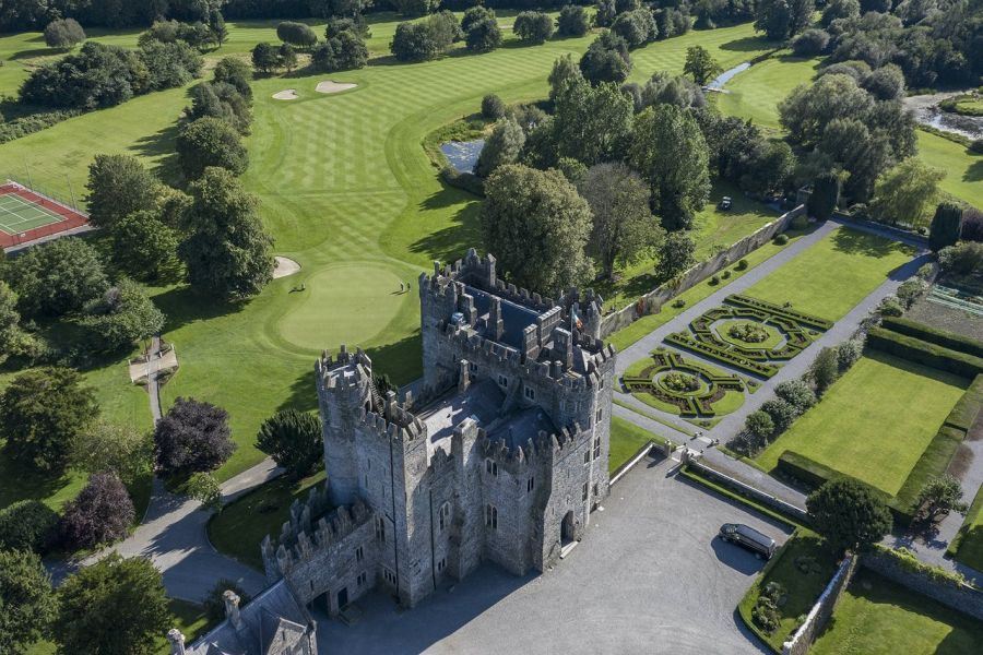 Kilkea Castle, Castledermot