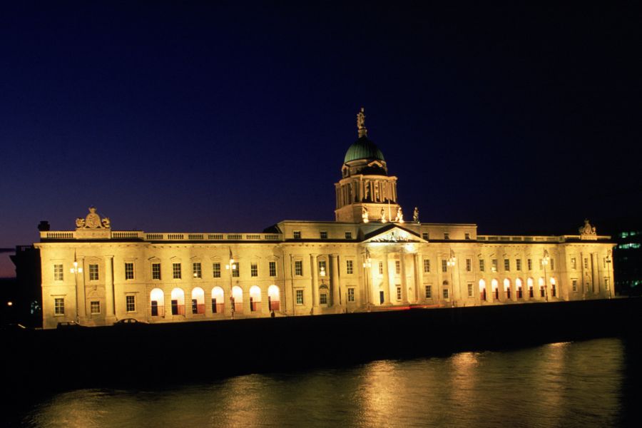 Dublin Custom House autorondreis Ierland B&B
