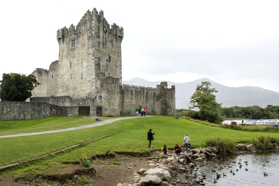Killarney Ross Castle autorondreis Ierland B&B