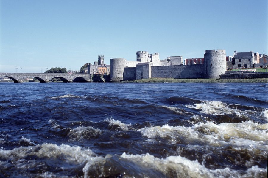 Limerick King John’s Castle autorondreis Ierland Inns