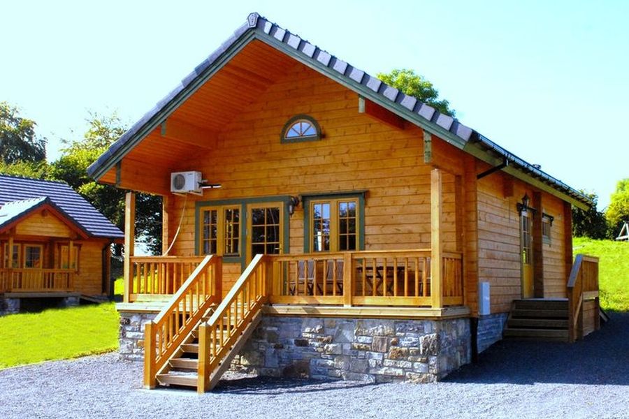 Riverhaven Chalets, Knockvicar
