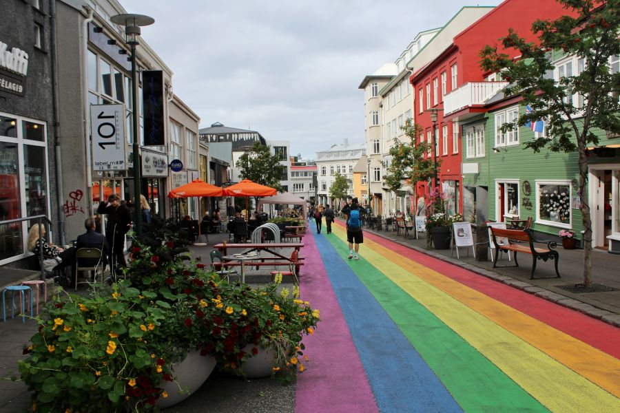 Regenboogstraat Skolav�rdustigur Reykjavik