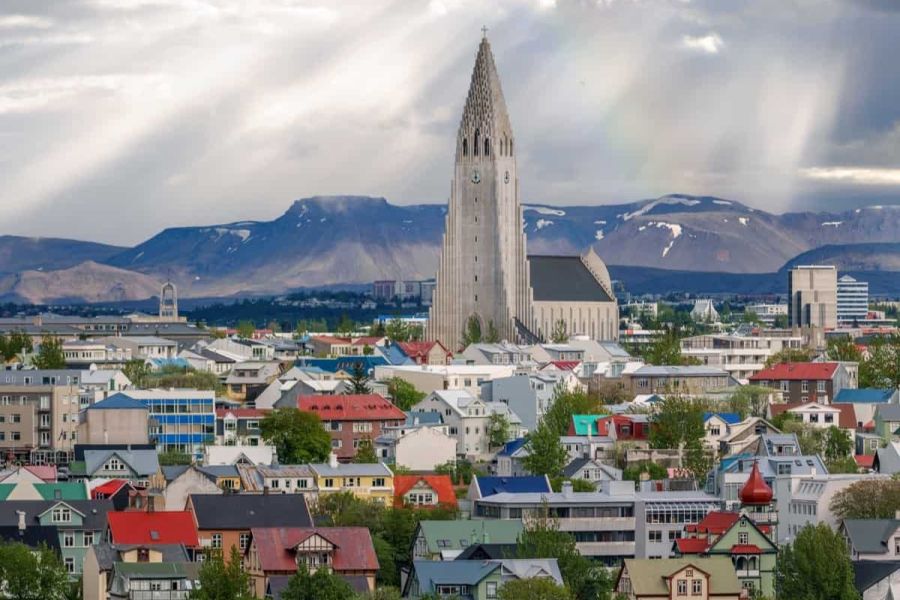 Reykjavik Hallgrimskirkja, busrondreis IJsland