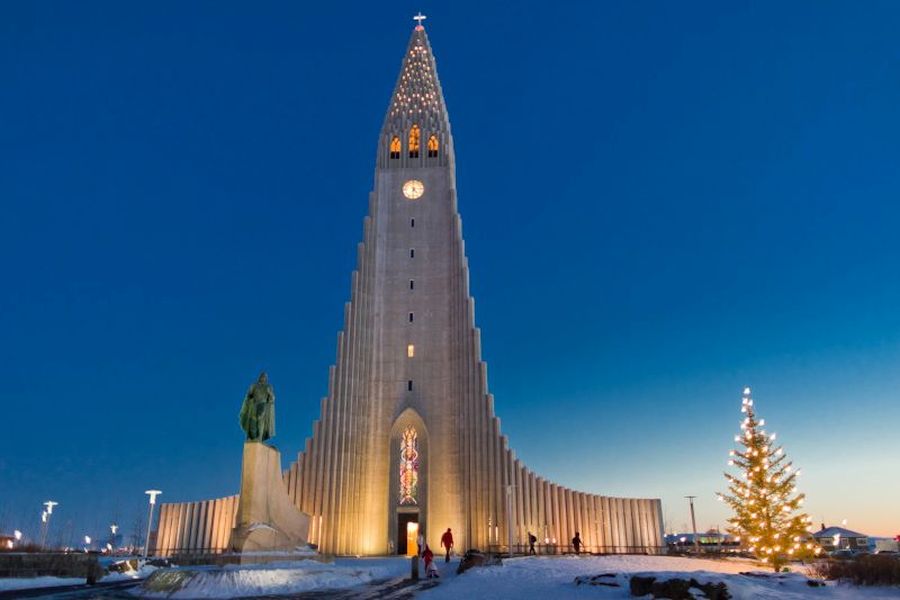 Reykjavik, Busrondreis IJsland