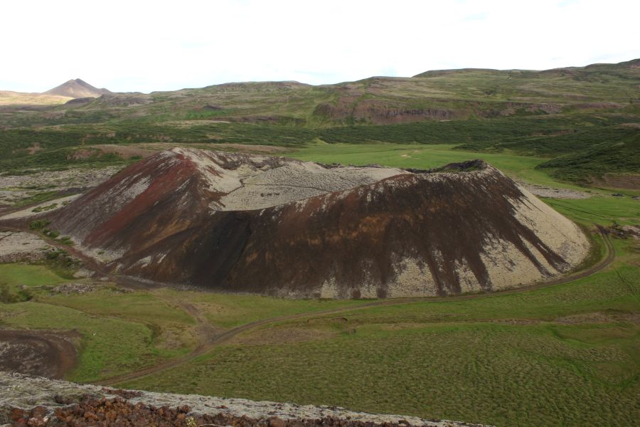 Grábrók vulkaankrater, busrondreis IJsland