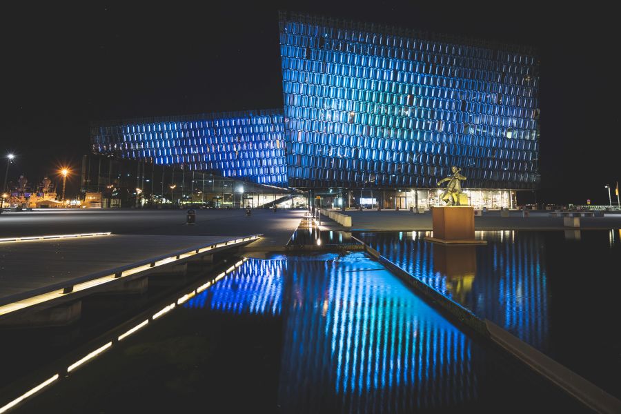 Reykjavik Harpa, busrondreis IJsland