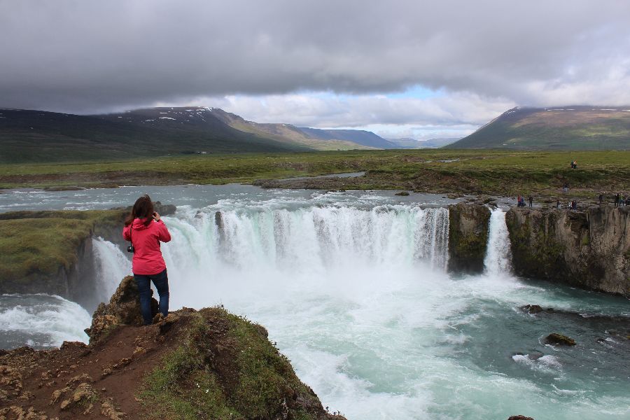 Goðafoss waterval, busrondreis IJsland