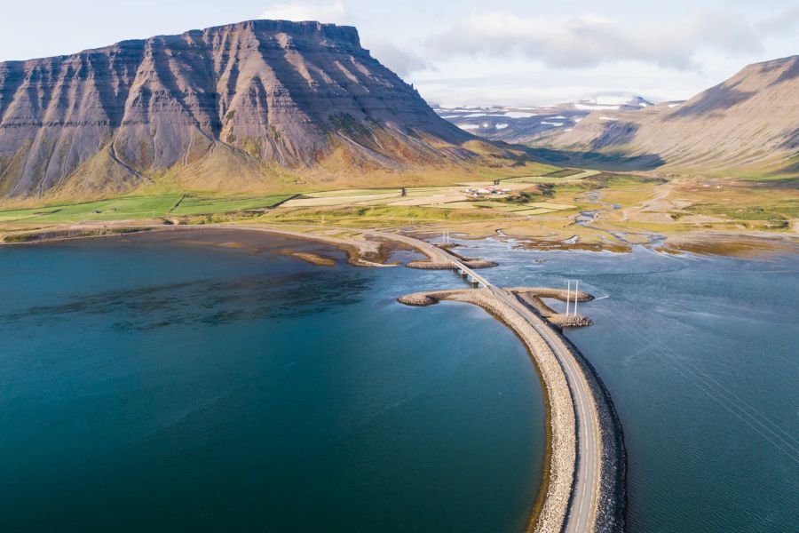 Thingeyri busrondreis IJsland