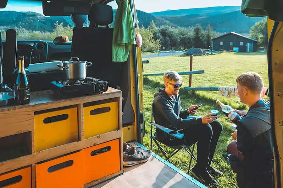 Happy Campers IJsland