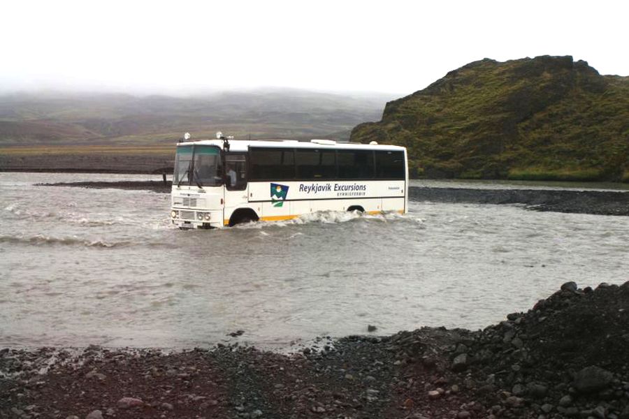 4x4 bus Thorsmork