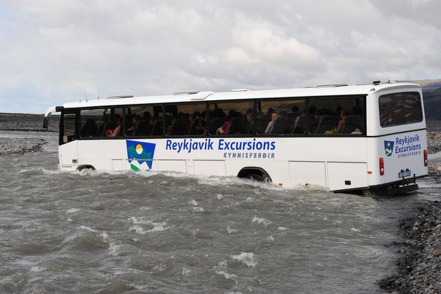 4x4 bus Thorsmork