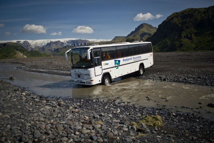 4x4 bus Thorsmork