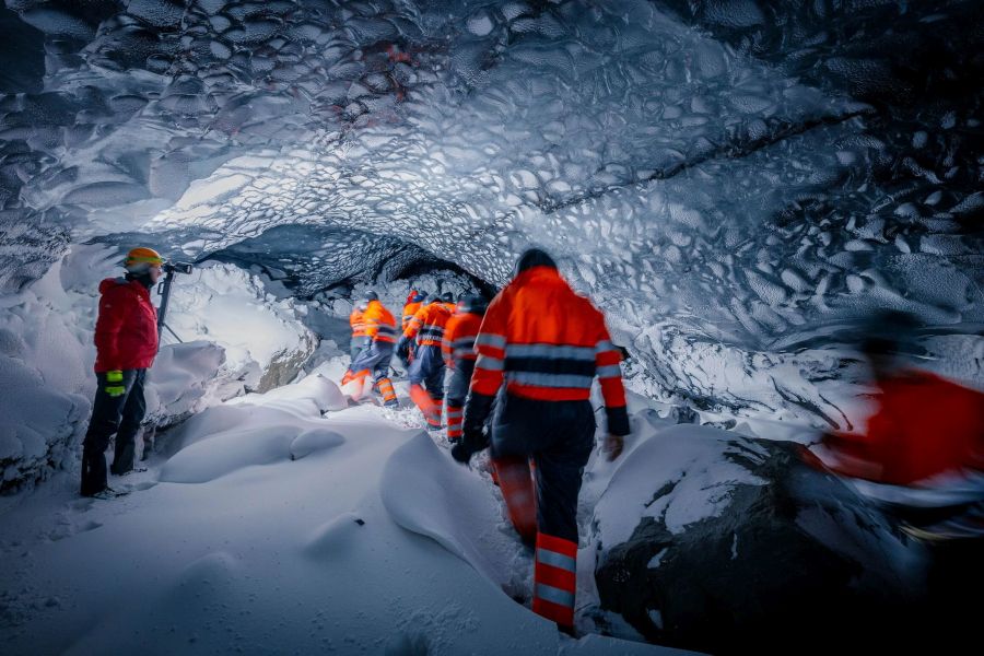 Askur Ice Cave Myrdalsjokull gletsjer IJsland
