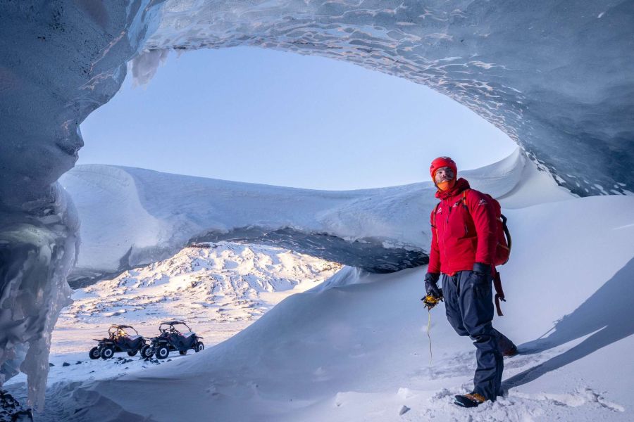 Askur Ice Cave Myrdalsjokull gletsjer IJsland