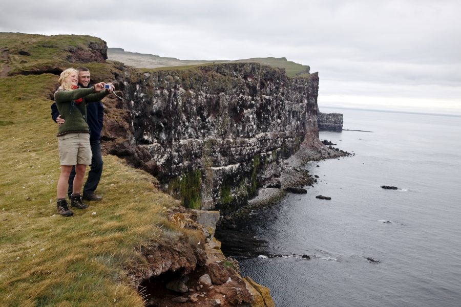 Latrabjarg busrondreis IJsland