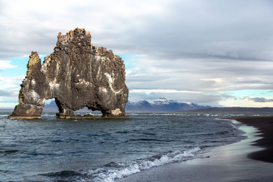 Hvitserkur IJsland rondreis vakantiewoningen