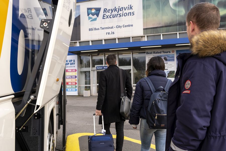 FlyBus transfers Keflavik Airport - Reykjavik