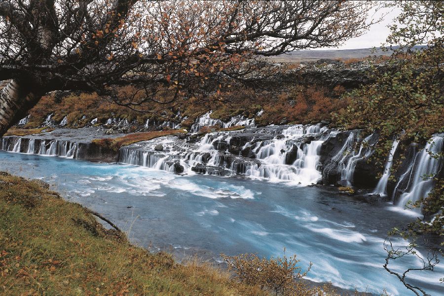 Hraunfossar Autorondreis IJsland
