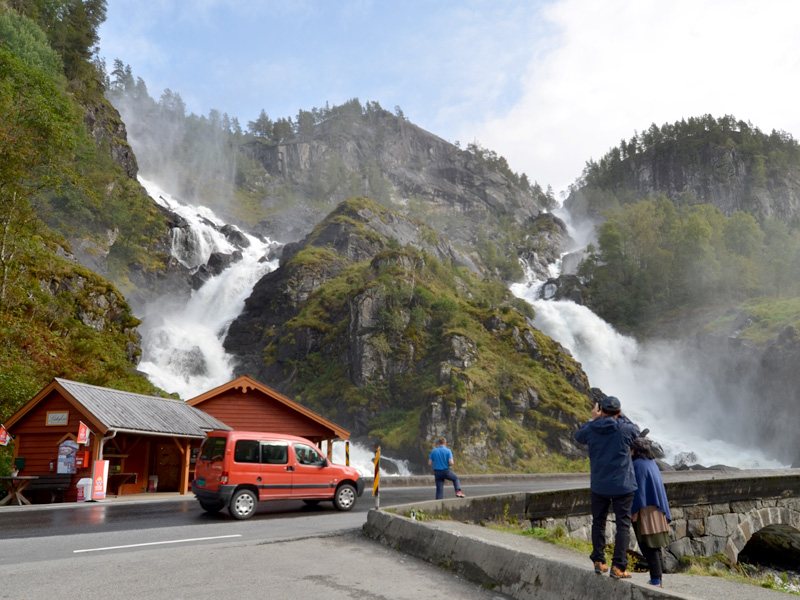 Låtefossen Waterval