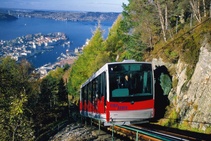 8-Daagse fly & drive hotelrondreis Noorse fjorden 2023
