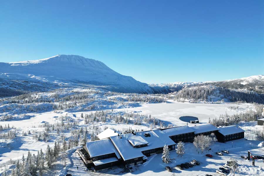 Uitzicht op Gaustatoppen vanaf Gaustablikk Fjellresort