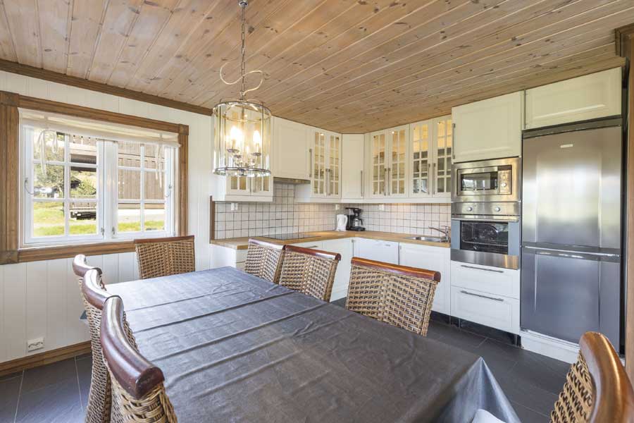 Keuken en eethoek Holtardalen chalets