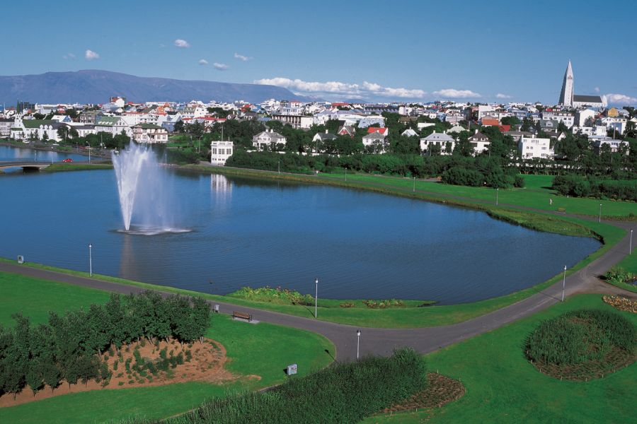 Tjornin Reykjavik IJsland