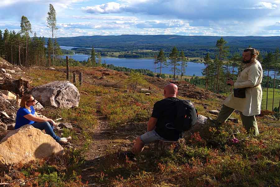 Wandelen bij Ekesberget Stugby, Ekshärad in Zweden