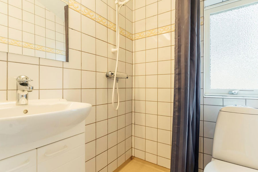 Badkamer in een Gammelbyn chalet