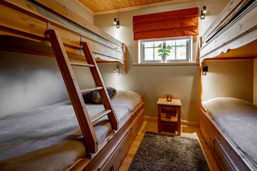 Slaapkamer groot type met twee stapelbedden