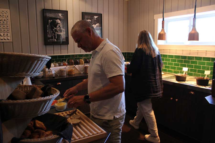 Ontbijtbuffet in het Olarsgården Hotel