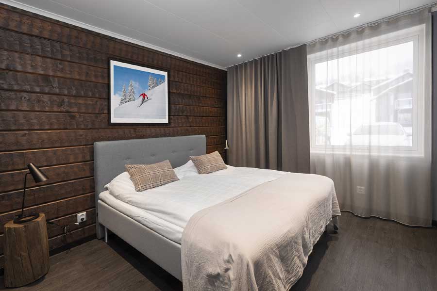 Mountain Lodge appartementen, Stöten